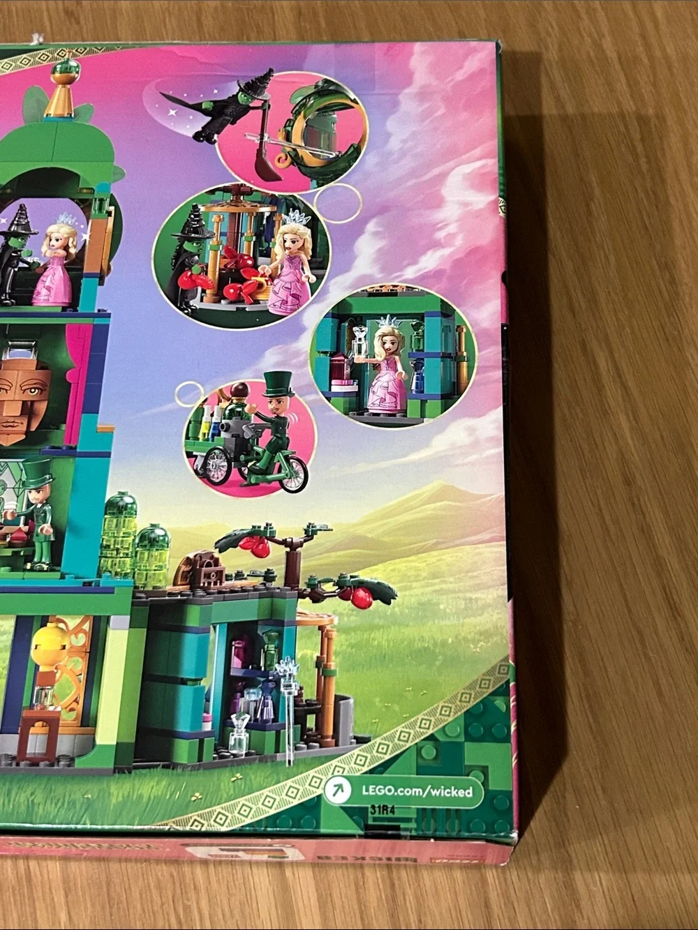 LEGO Wicked Emerald City SEALED NEVER OPENED